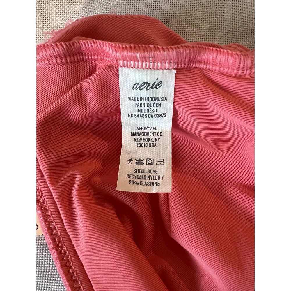 NWT Aerie Scoop Bikini Top Size M Solid Coral Wide Straps Low Back MSRP $30 - Picture 8 of 9